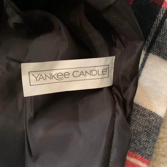 Yankee Candle Festive Plaid - Red, White & Dark Blue Tote Bag - NWOT - Picture 15 of 17